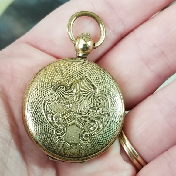 Relisted -Antique Victorian Locket gold tone lake house scene 1800s vintage - Picture 3 of 13